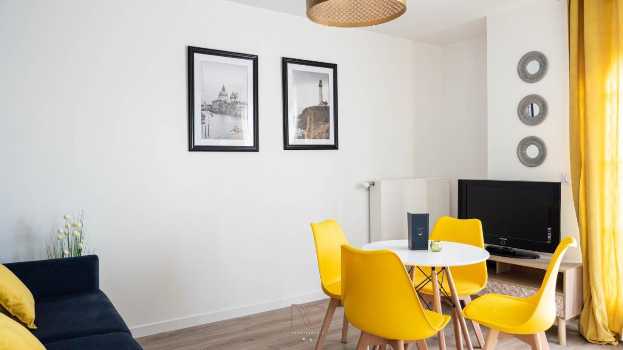 *DISNEYLAND/SERRIS* APPARTEMENT idéalement situé Esterno foto