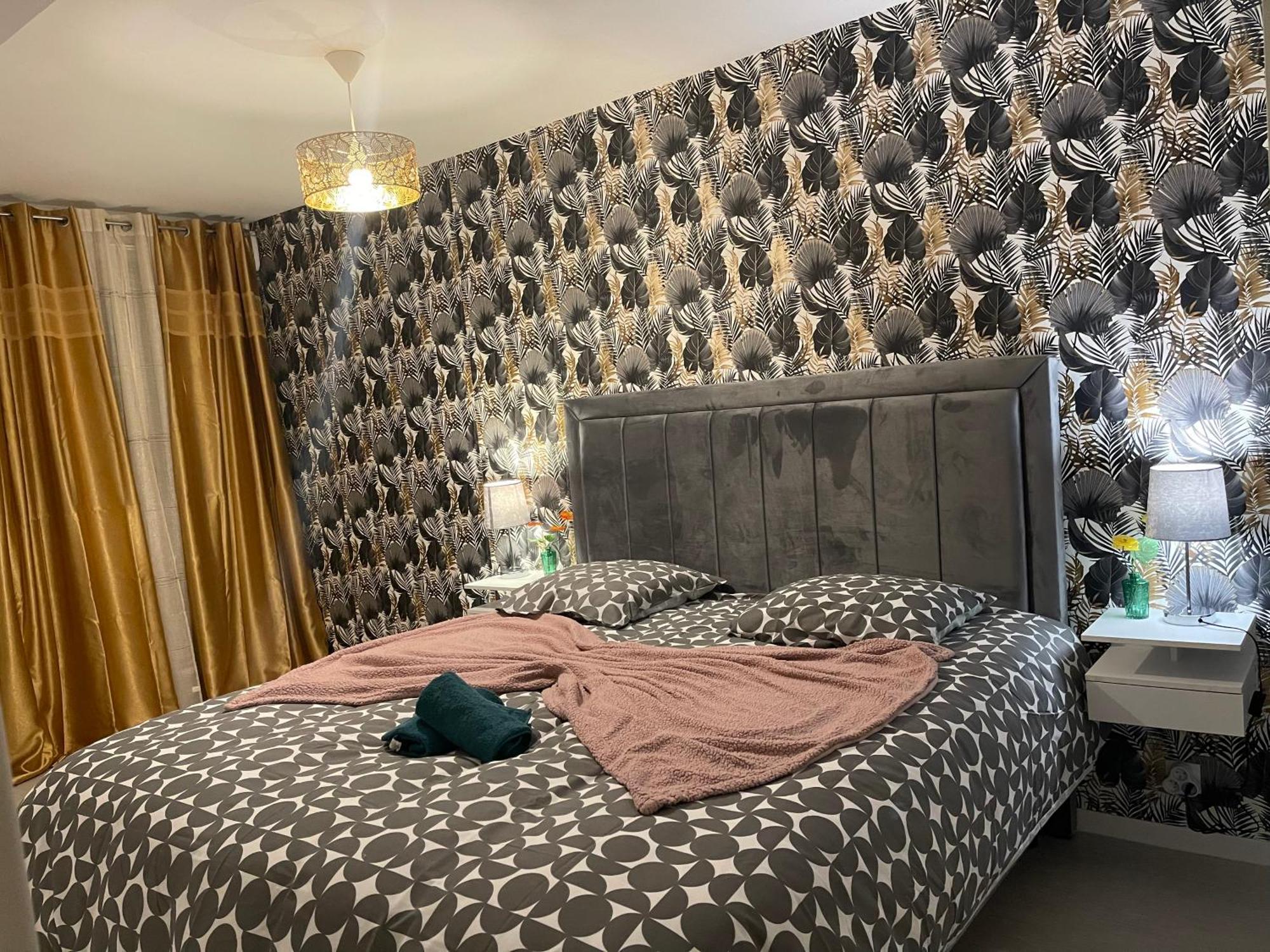 *DISNEYLAND/SERRIS* APPARTEMENT idéalement situé Esterno foto